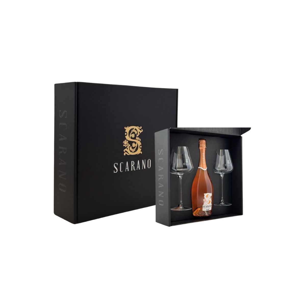 Amaretto fatto a mano con pasta di mandorle, zucchero, bianco d'uovo, mandorle dolci e armelline e aggiunta di gocce di cubetti di arancia candita. SENZA GLUTINE