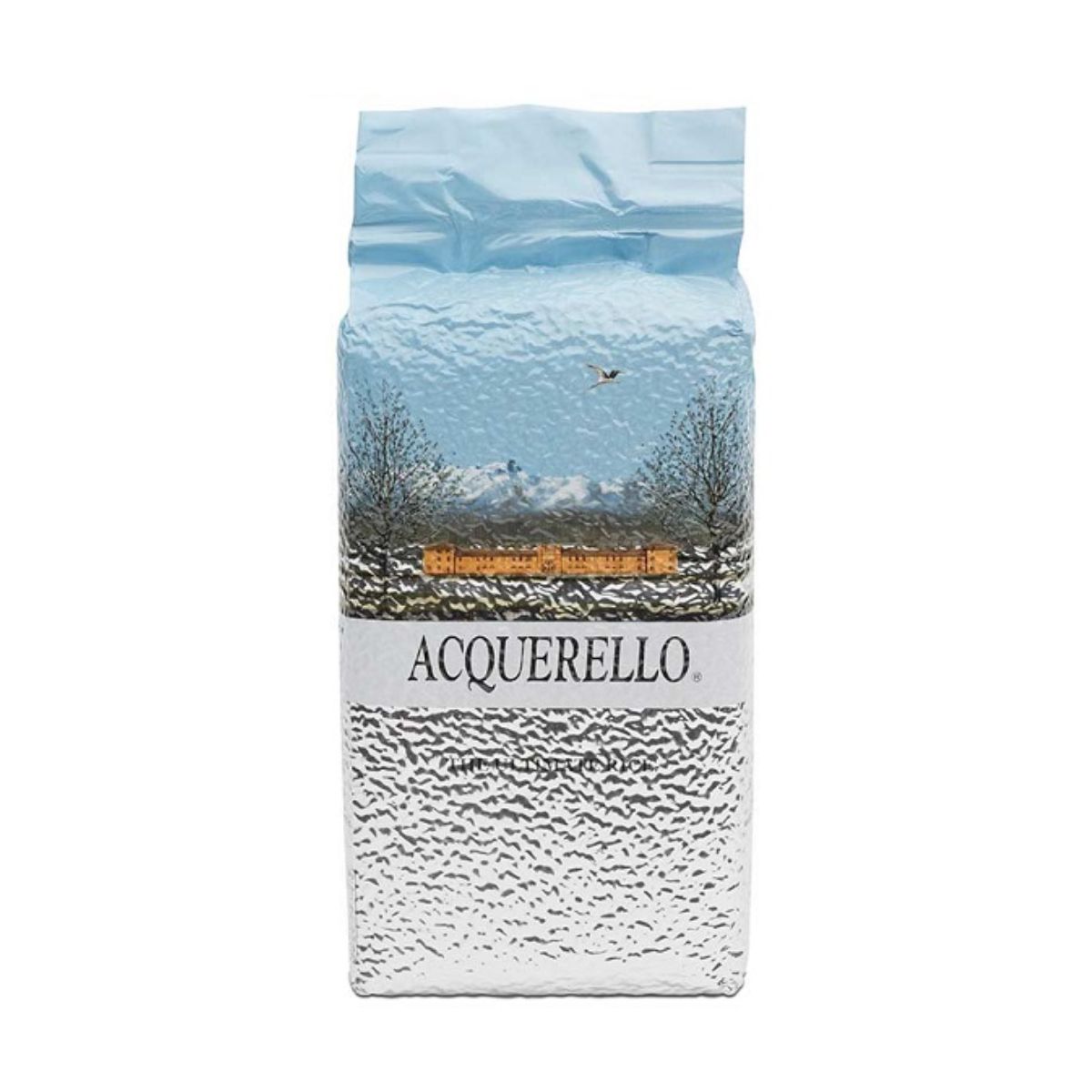Amaretto fatto a mano con pasta di mandorle, zucchero, bianco d'uovo, mandorle dolci e armelline e aggiunta di gocce di cubetti di arancia candita. SENZA GLUTINE